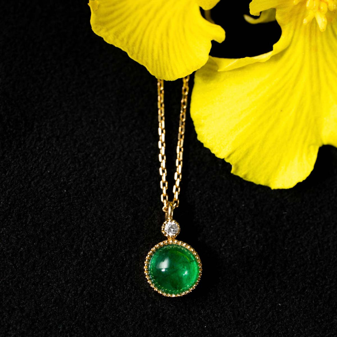 Cabochon Emerald Diamond Necklace D0.72ct d0.015ct .18K