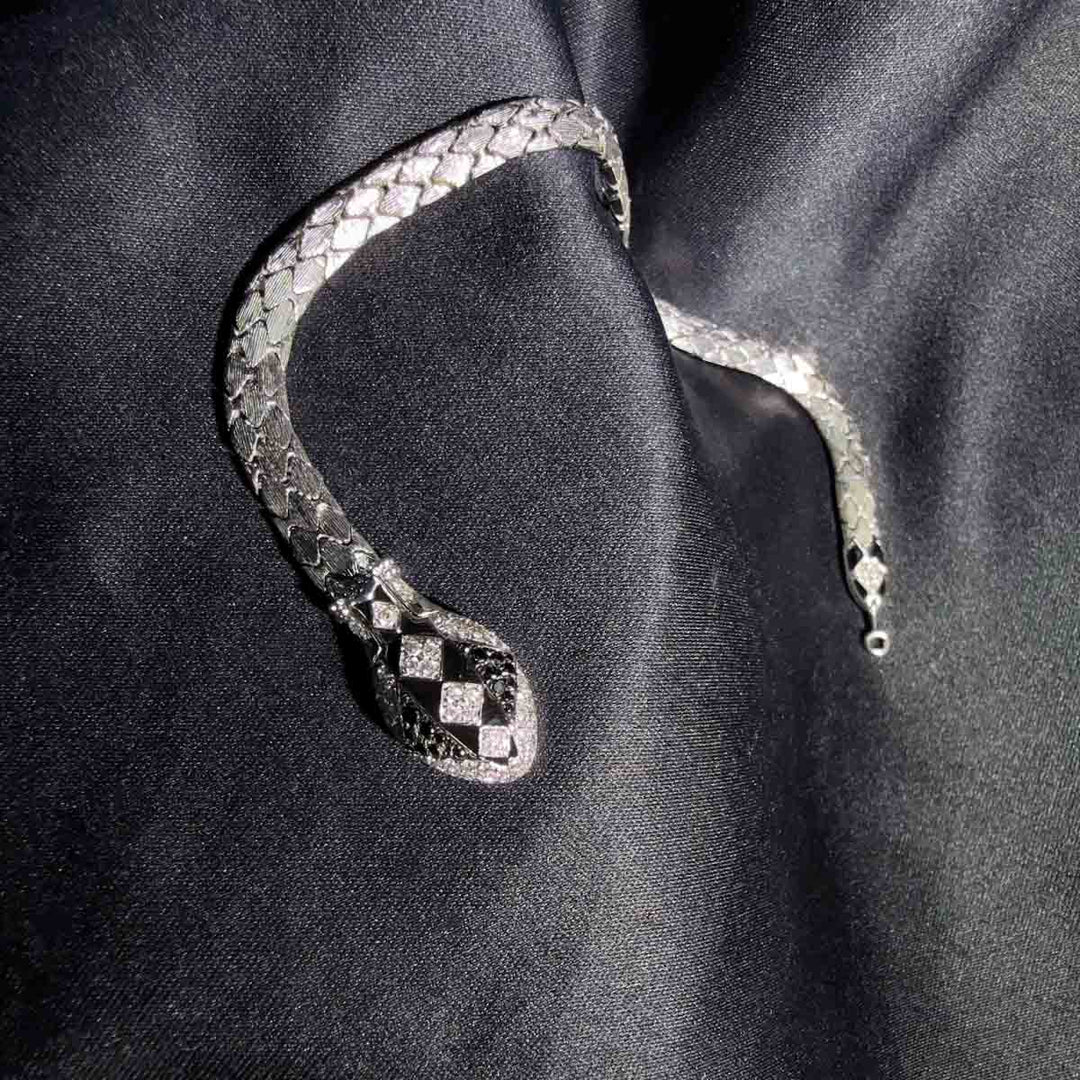 Natural Black Spinel Serpenti Bracelet 0.095ct, Diamond 0.39ct Pt950 Platinum