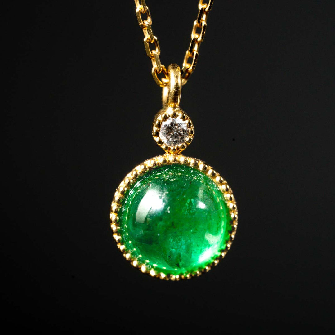 Cabochon Emerald Diamond Necklace D0.72ct d0.015ct .18K