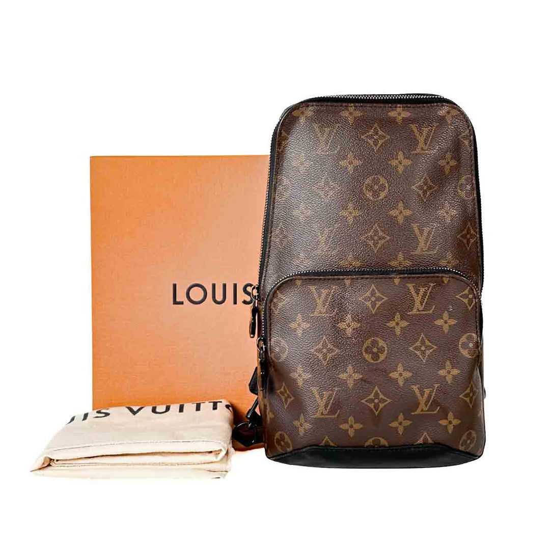 Louis Vuitton Avenue Slingbag Monogram Men’s