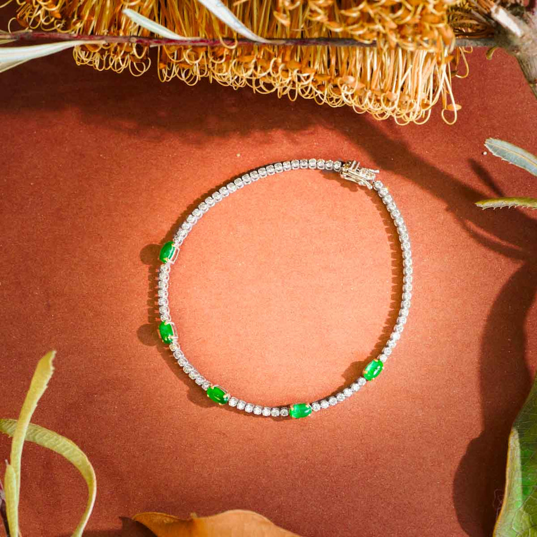 Natural Emerald Stone Diamond Bracelet D1.2ct d1.0 ct. 18K Gold