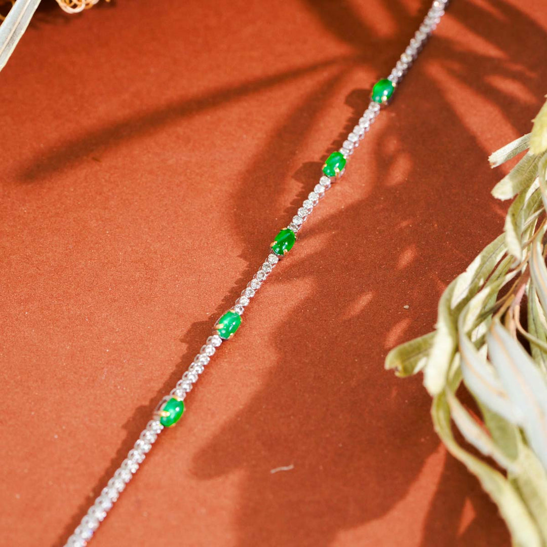 Natural Emerald Stone Diamond Bracelet D1.2ct d1.0 ct. 18K Gold