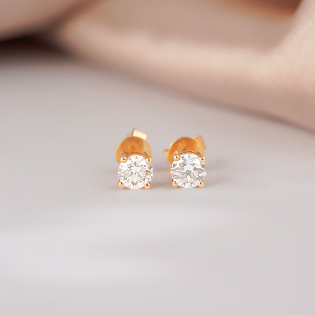 Natural White Diamond Stud Earrings D0.25+0.25ct, 18K Gold