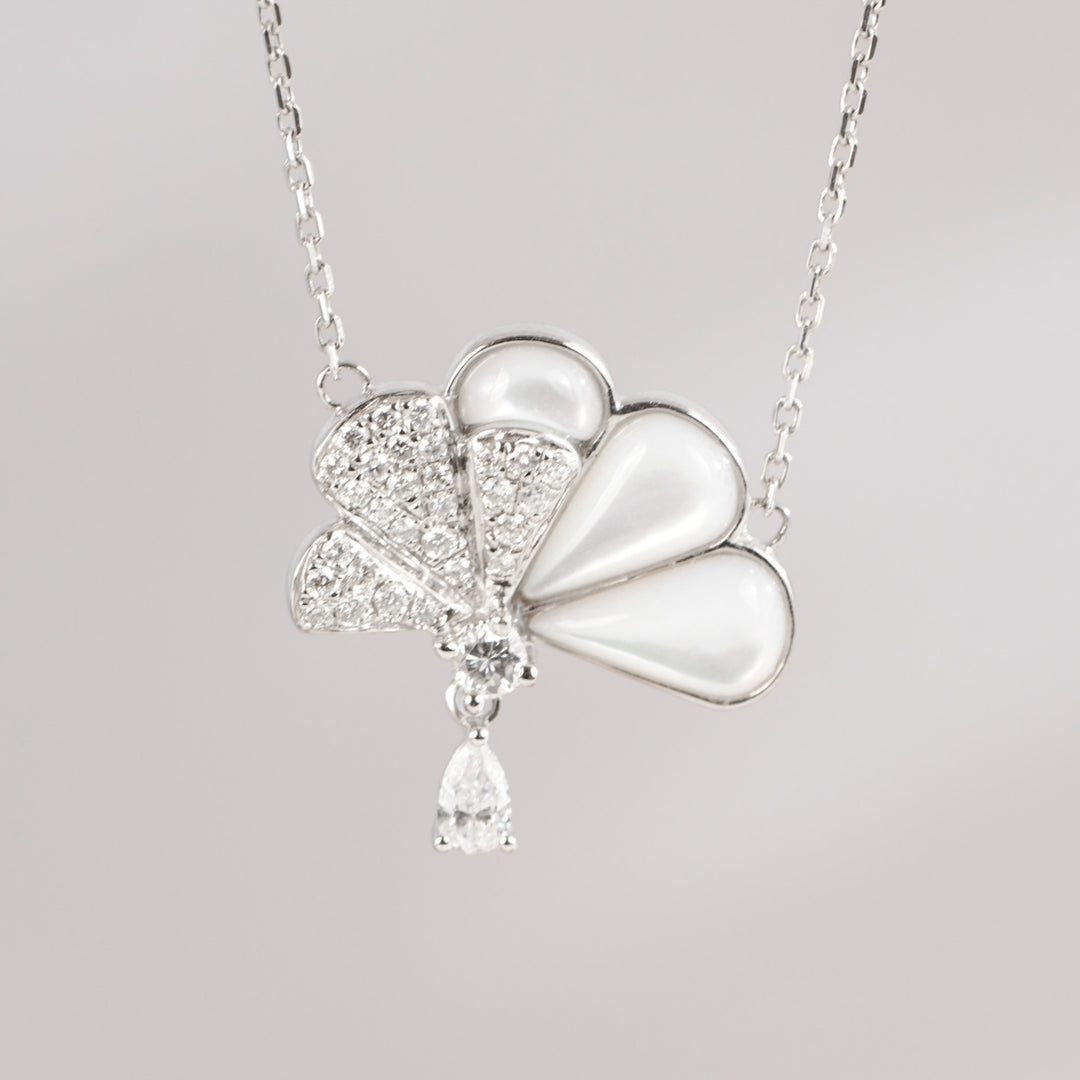 Natural White Diamond White Mother of Pearl Necklace D0.35ct, 18K Gold