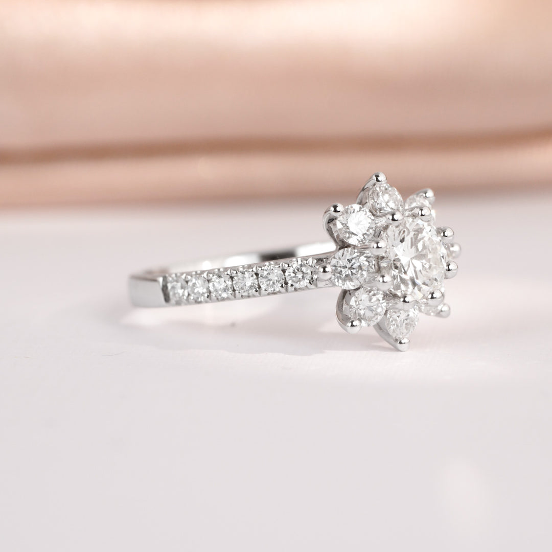 Natural White Diamond Ring D0.50ct d0.732ct, 18K Gold GIA