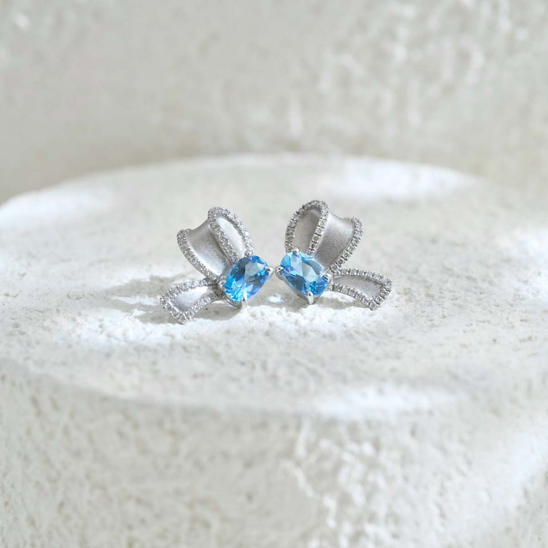 Natural Santa Maria Aquamarine Earrings 0.76ct Diamond 0.24ct 18K Gold