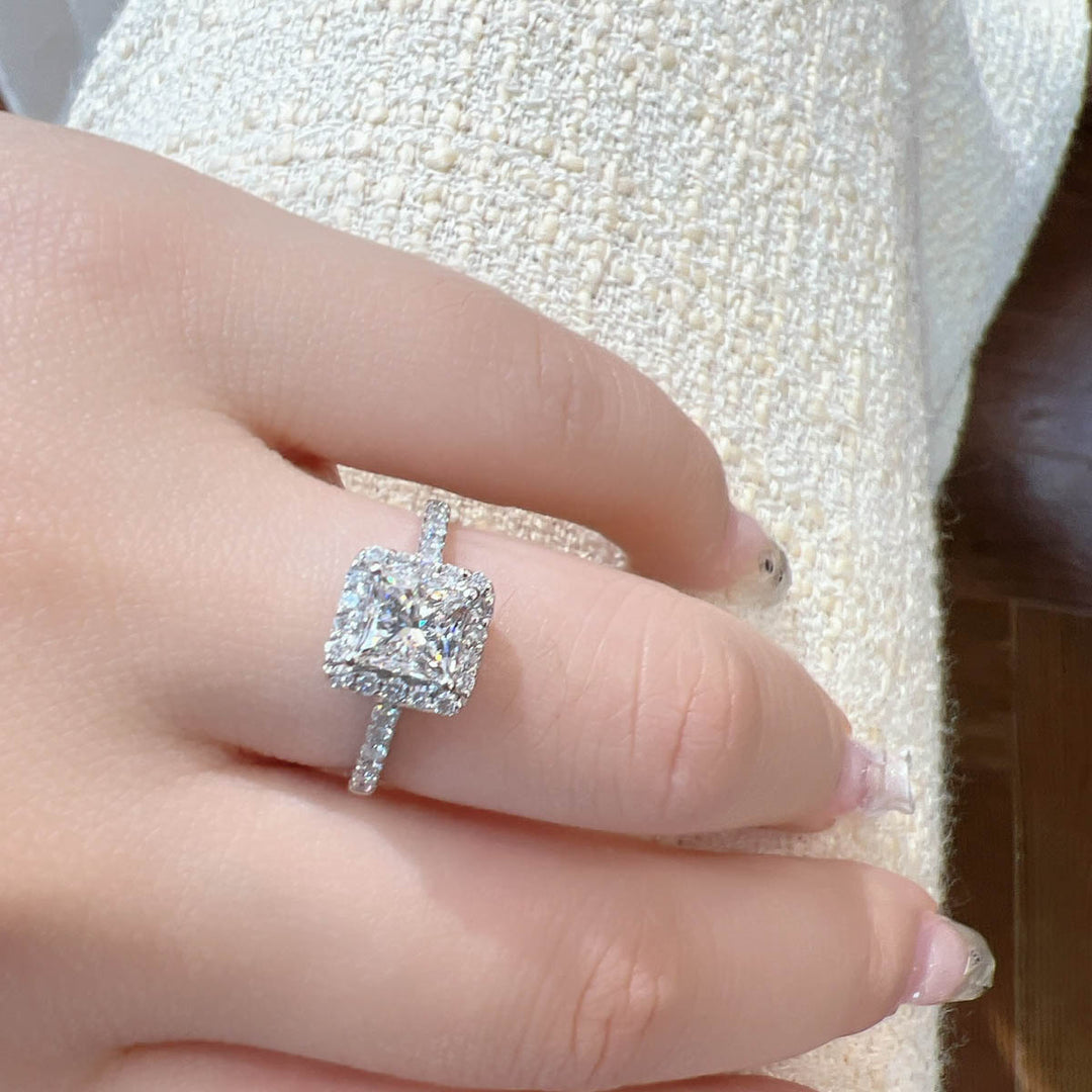 Natural White Diamond Square Ring D1.01ct d0.36ct, 18K Gold GIA