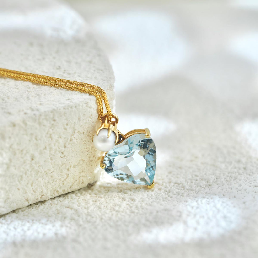 Natural Heart Aquamarine Stone 3.1ct Necklace With Akoya Pearl 18K Gold