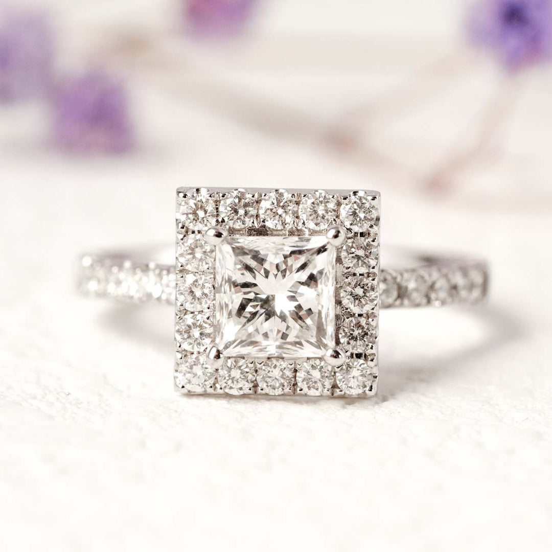 White Diamond Square Ring D1.00ct, d0.466, 18K GIA