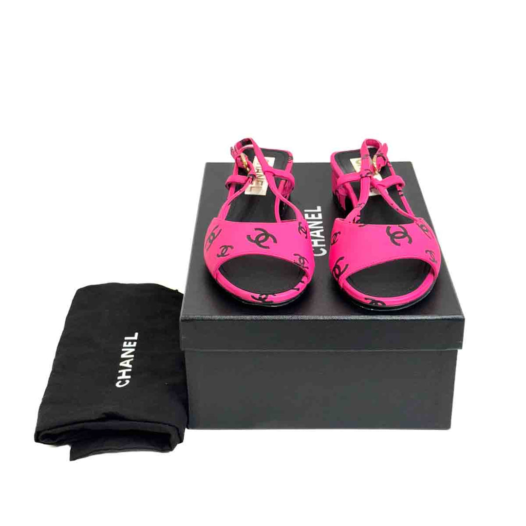 Chanel 2022 CC Print Pink/Black Sandals #37