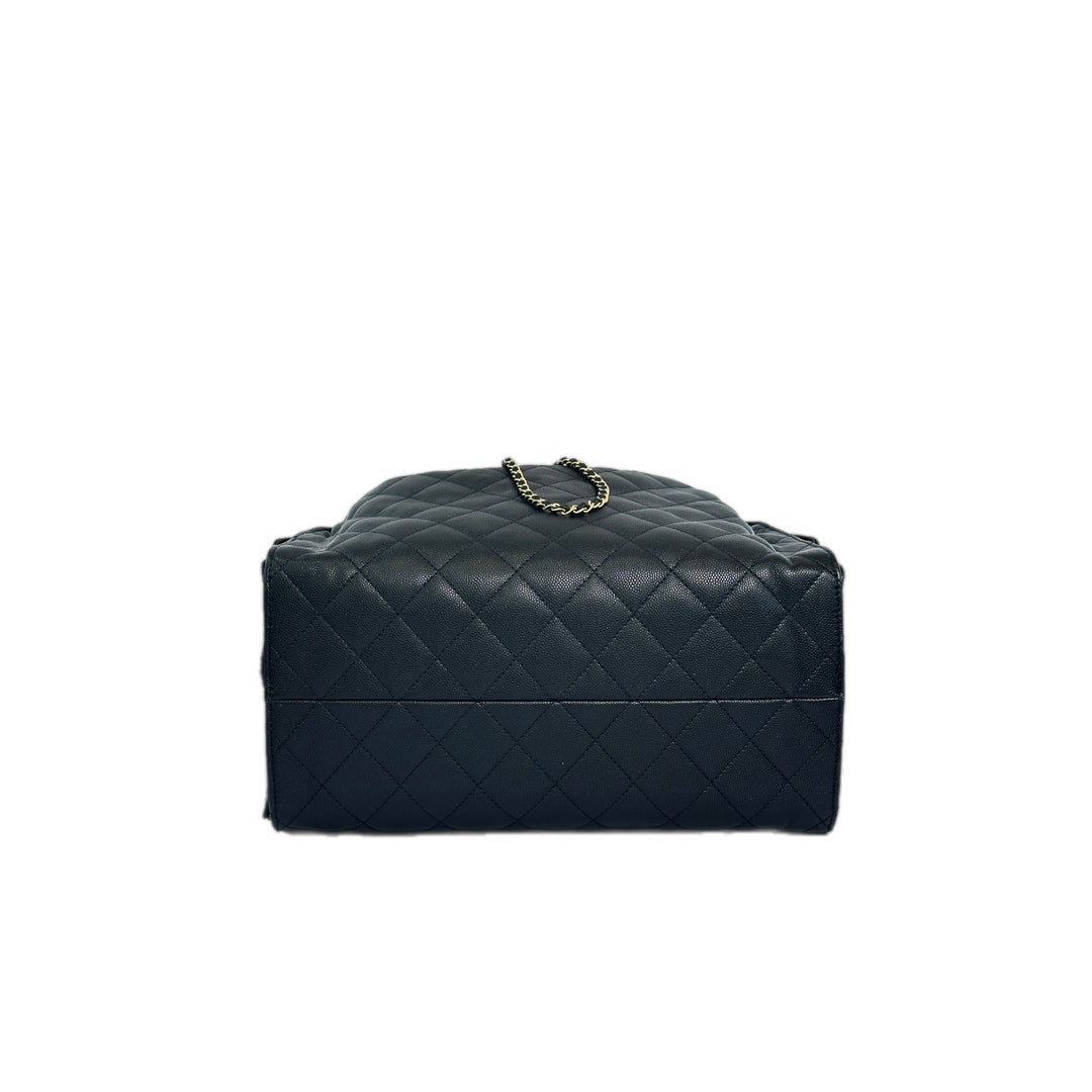 Chanel 25 Medium Hobo Bag in Black Caviar