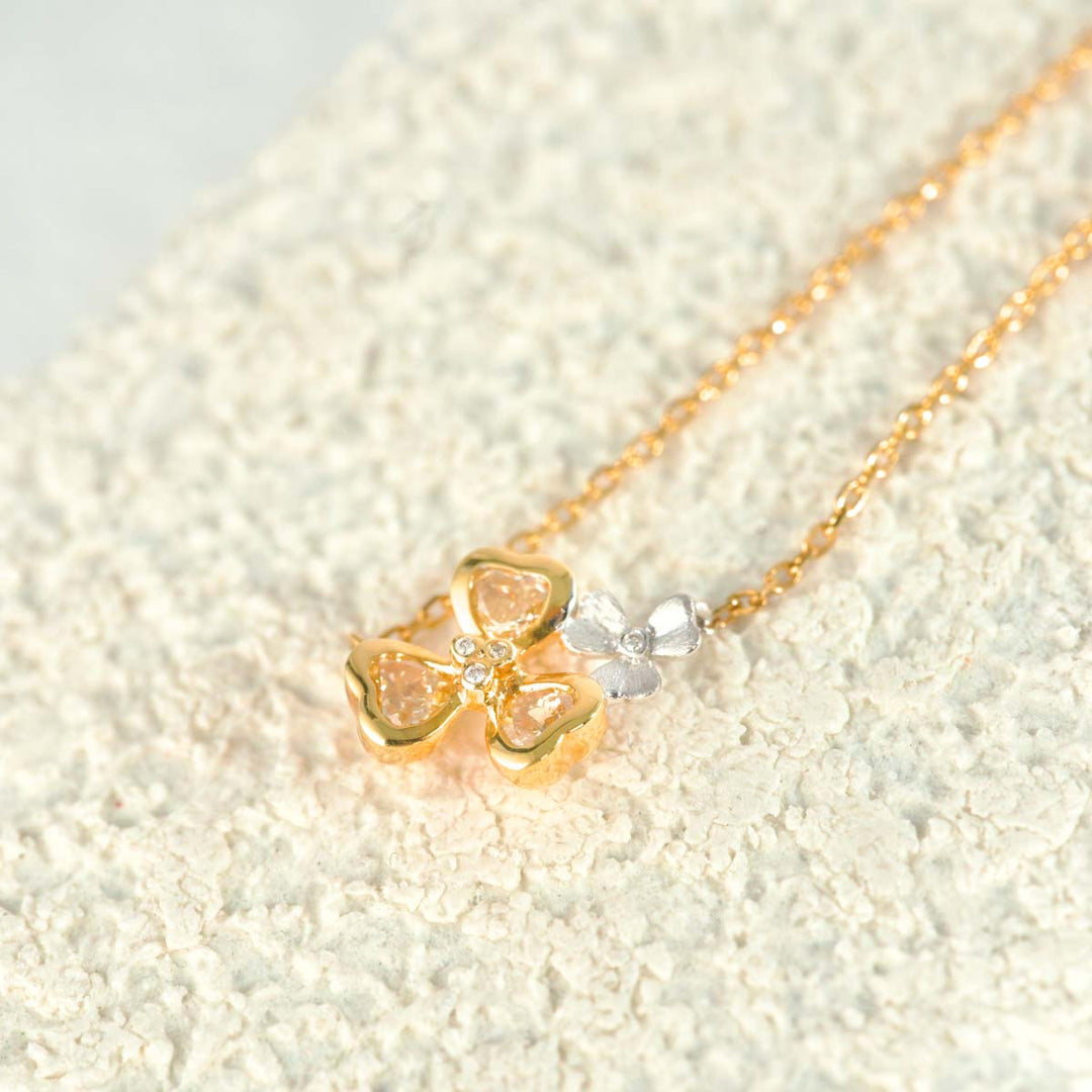 Yellow Diamond Clover Necklace D0.41ct d0.01ct. 18K