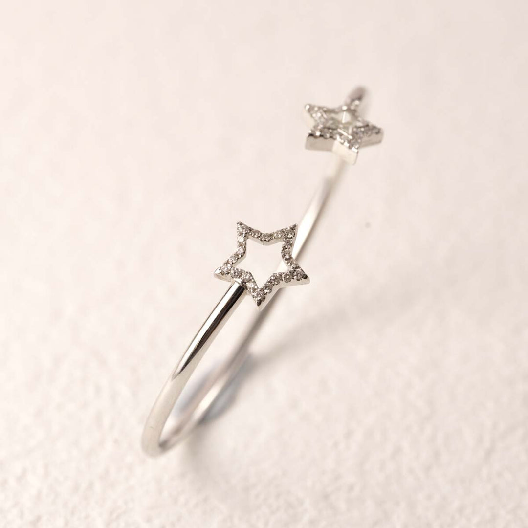 Natural White Diamond Star Bangle 18K D0.35ct d0.32ct. 18K