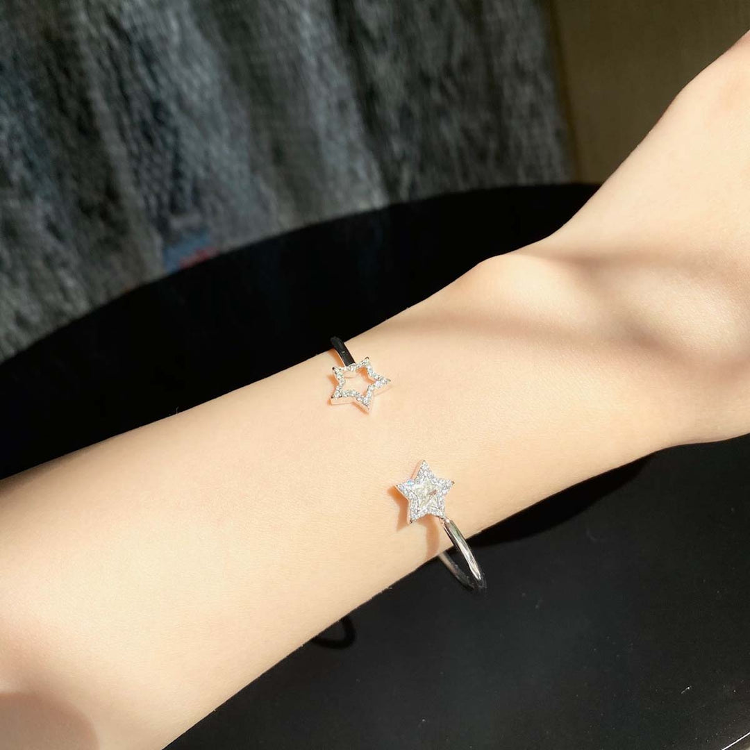 Natural White Diamond Star Bangle 18K D0.35ct d0.32ct. 18K