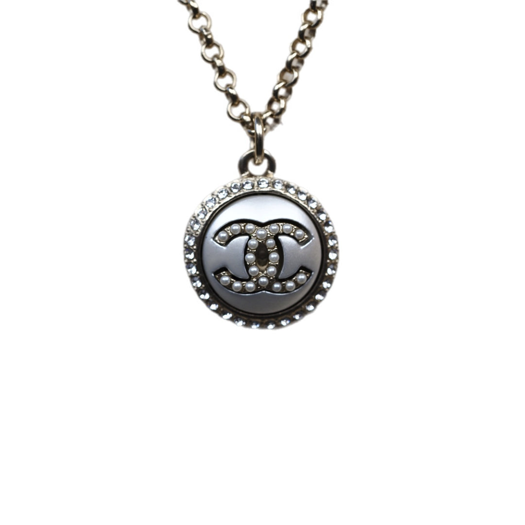 Chanel CC Logo Round Necklace
