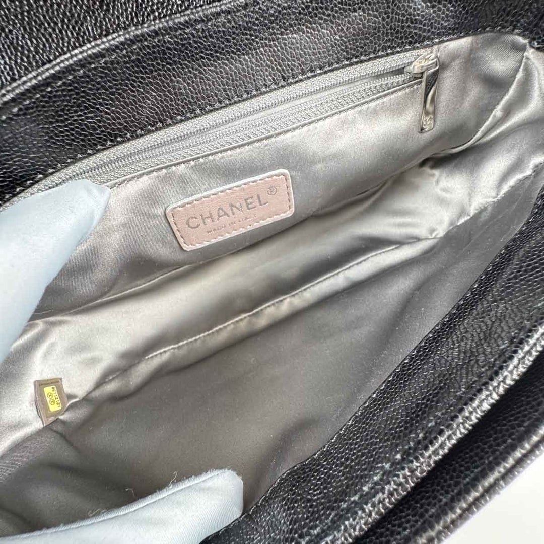 Chanel Reissue shoulder Bag Black Silver Caviar