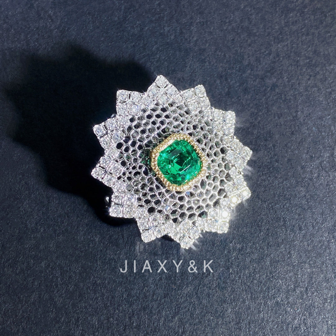 Colombia Emerald and Diamond Brooch / Pendant