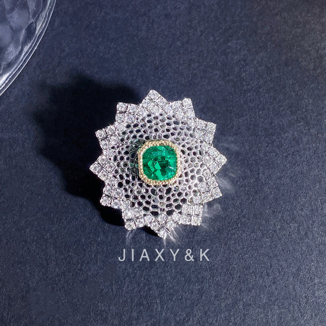 Colombia Emerald and Diamond Brooch / Pendant
