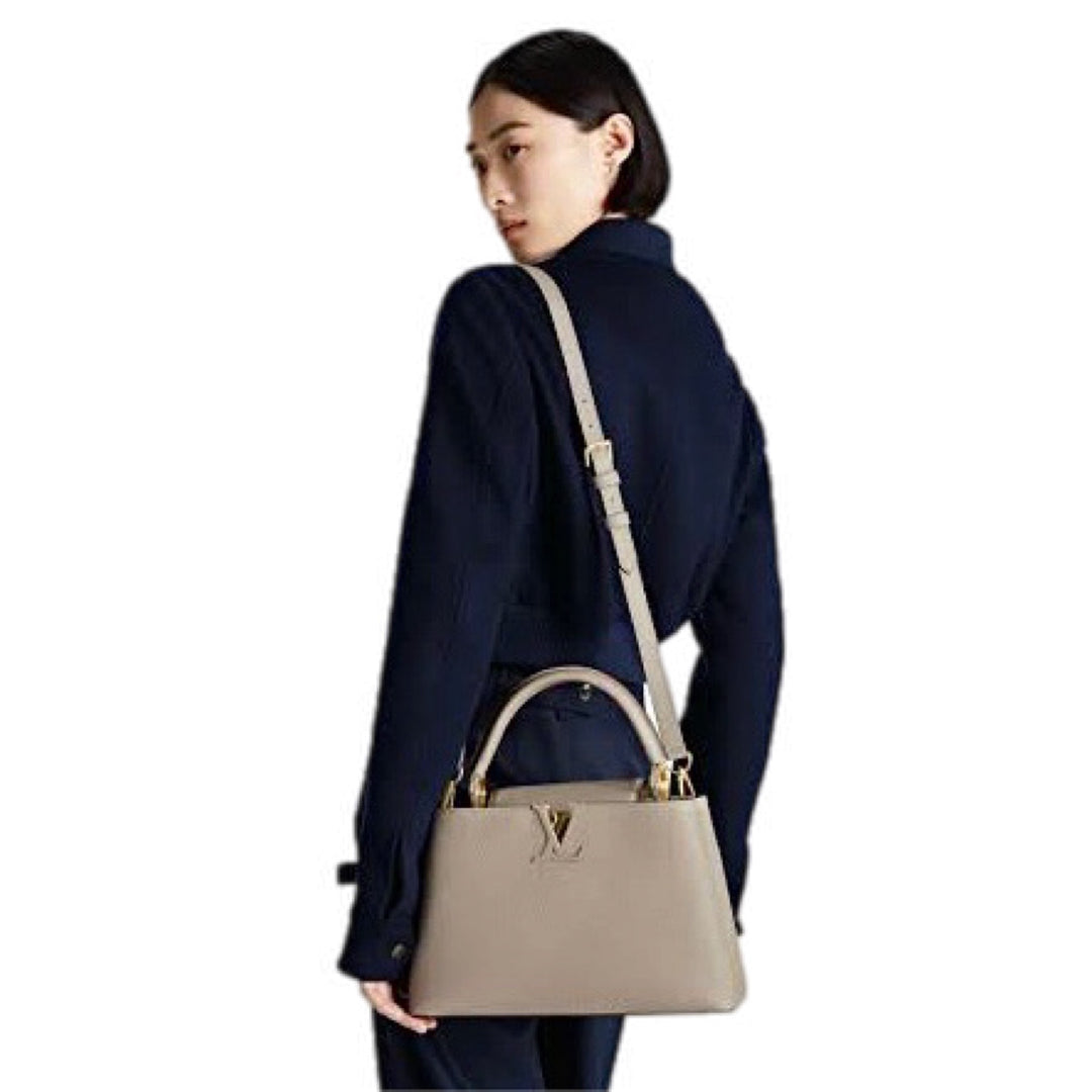 Louis Vuitton Capucines Mm 31cm Etoupe