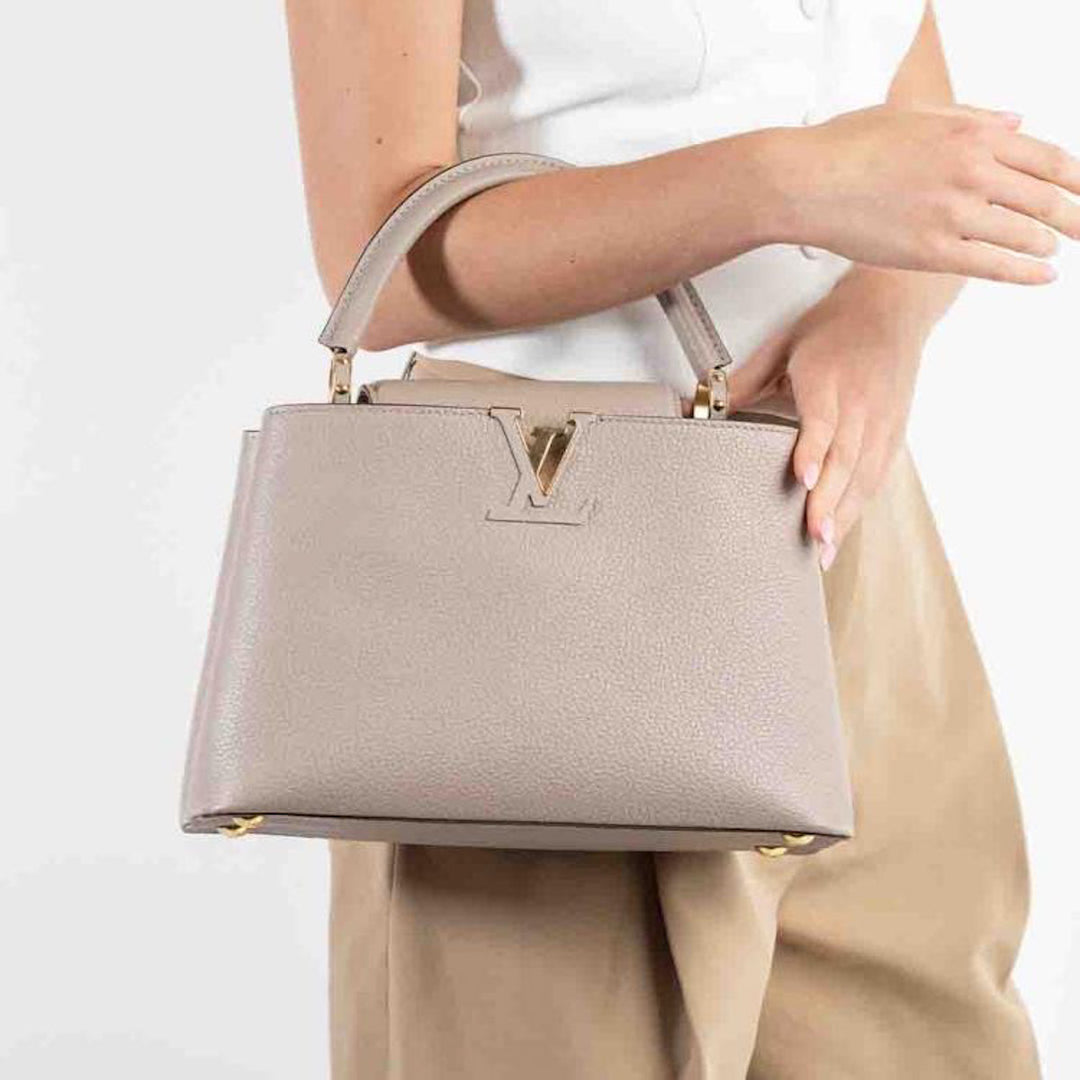 Louis Vuitton Capucines Mm 31cm Etoupe