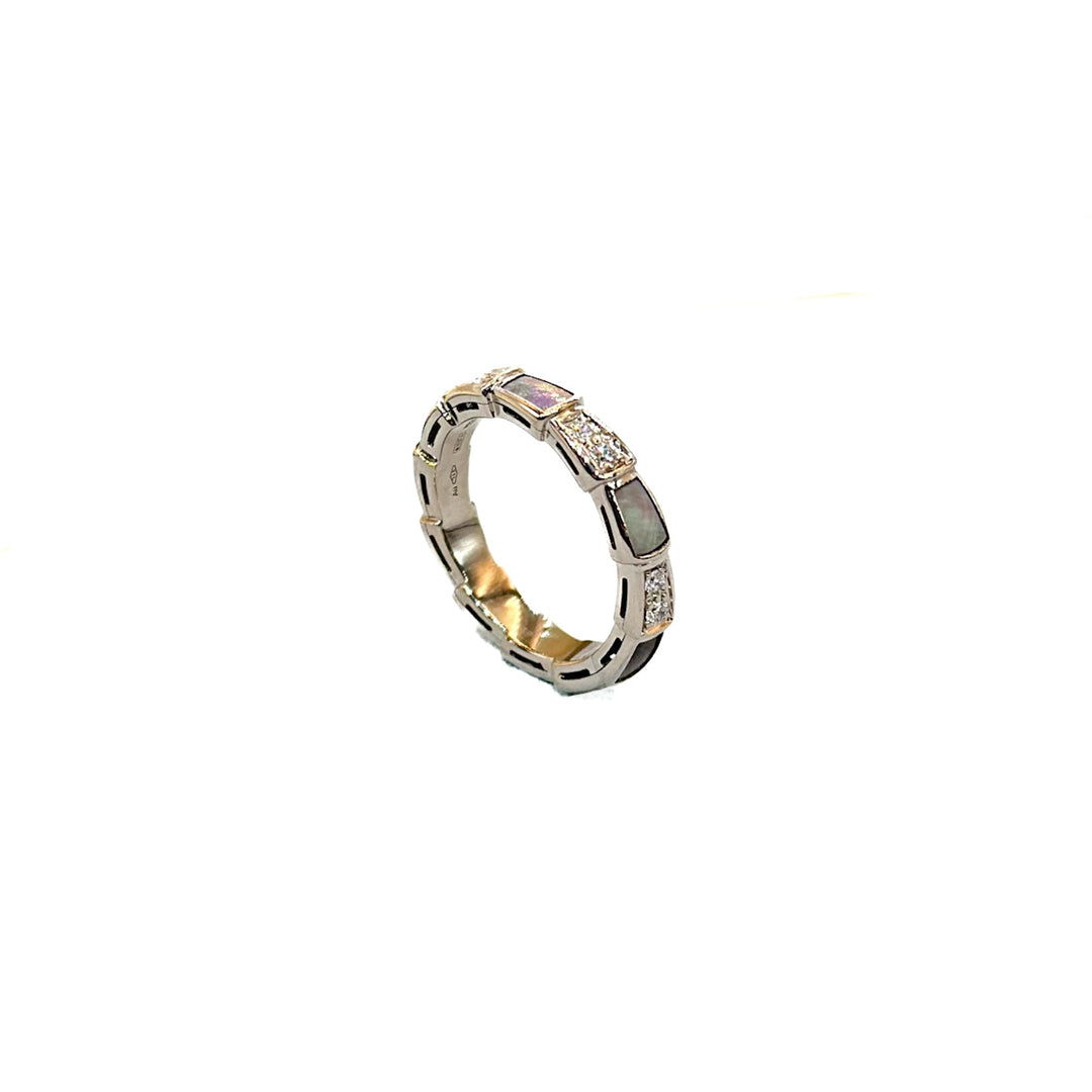 Bvlgari Serpenti Forever Ring with diamond and mother of pearl #50