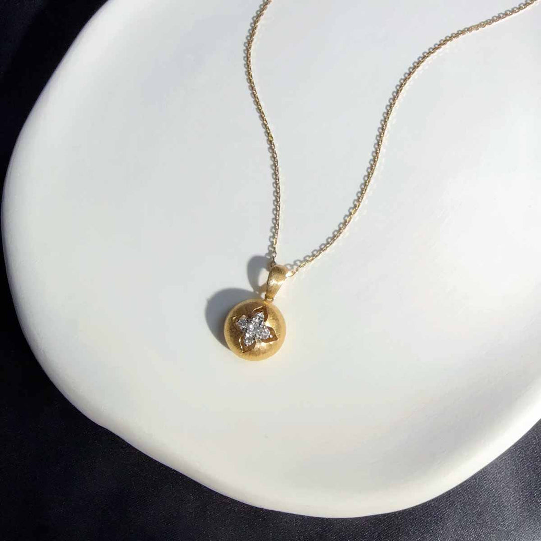 Natural White Diamond Necklace 0.20ct,18K Yellow Gold