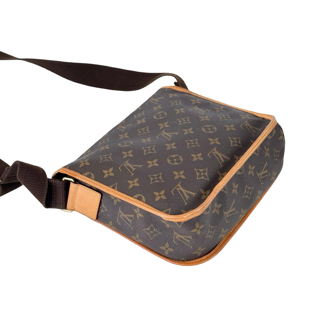 Louis Vuitton Messenger Monogram Front Zip Bag