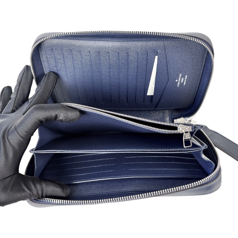 Louis Vuitton Men’s Clutch Bag Epi Leather Blue