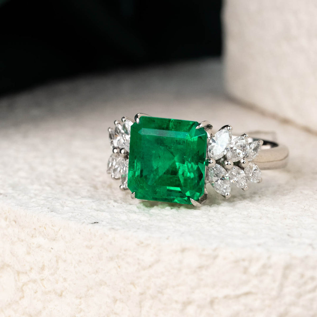 Natural Columbia Emerald Diamond Ring D4.03ct d0.92ct. PT