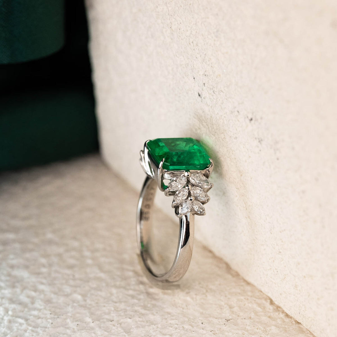 Natural Columbia Emerald Diamond Ring D4.03ct d0.92ct. PT