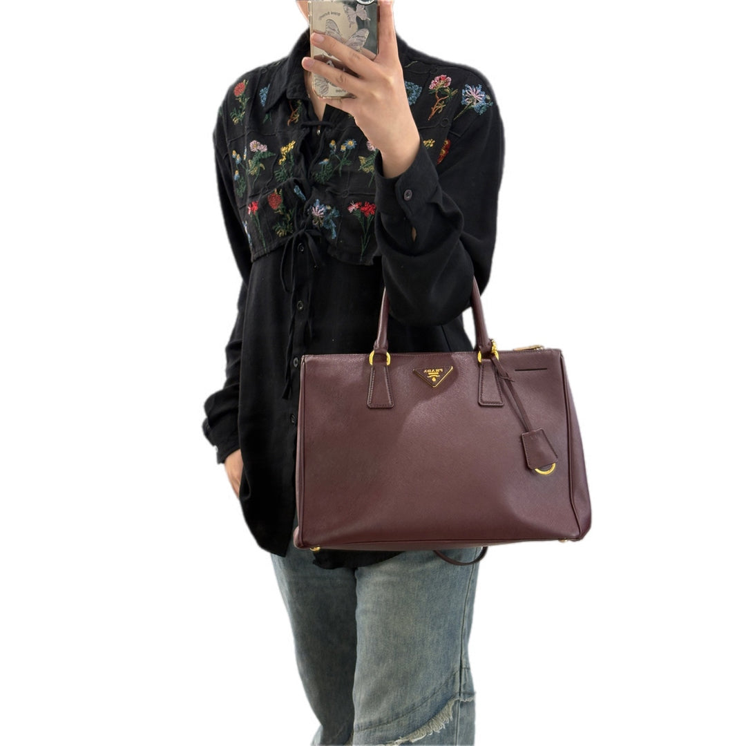 Prada Saffiano Bag Med Red