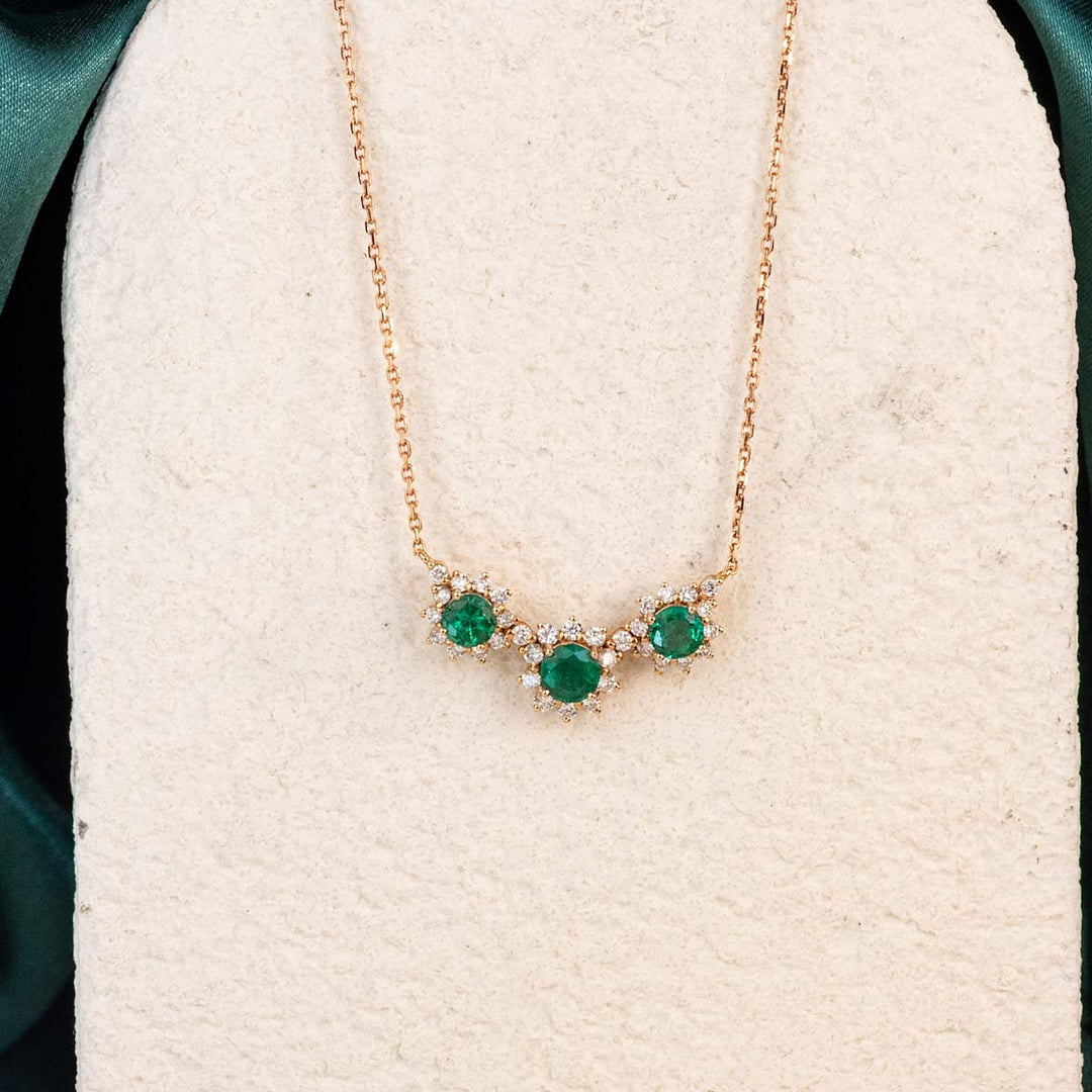 Natural Zambia Emerald Diamond Necklace D1.17 ct d0.564ct. 18K