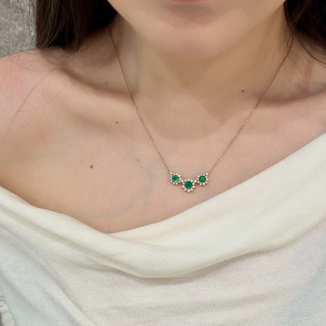 Natural Zambia Emerald Diamond Necklace D1.17 ct d0.564ct. 18K