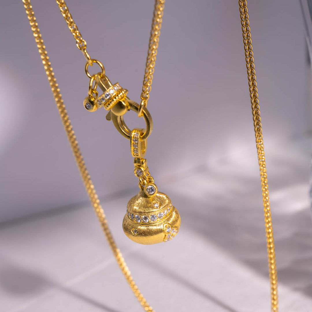 24k 999 Gourd Necklace 9.65g,White Diamond 0.272ct