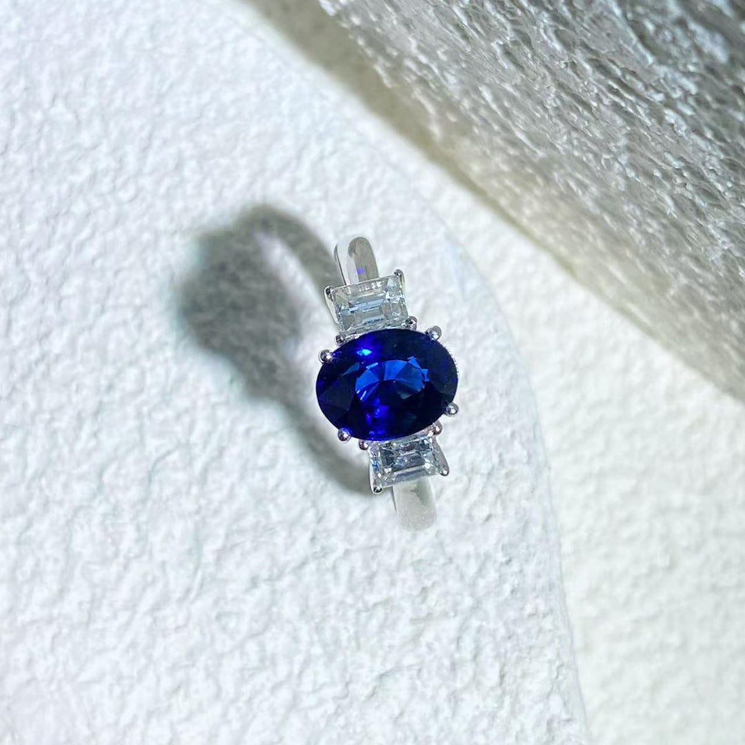 Natural Sri Lanka Sapphire Diamond Ring D2.30ct d0.636ct. 18K Royal Blue