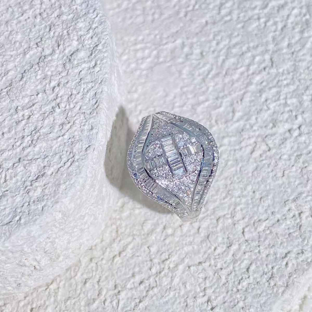 White Diamond Ring D0.96ct 18K, D-E