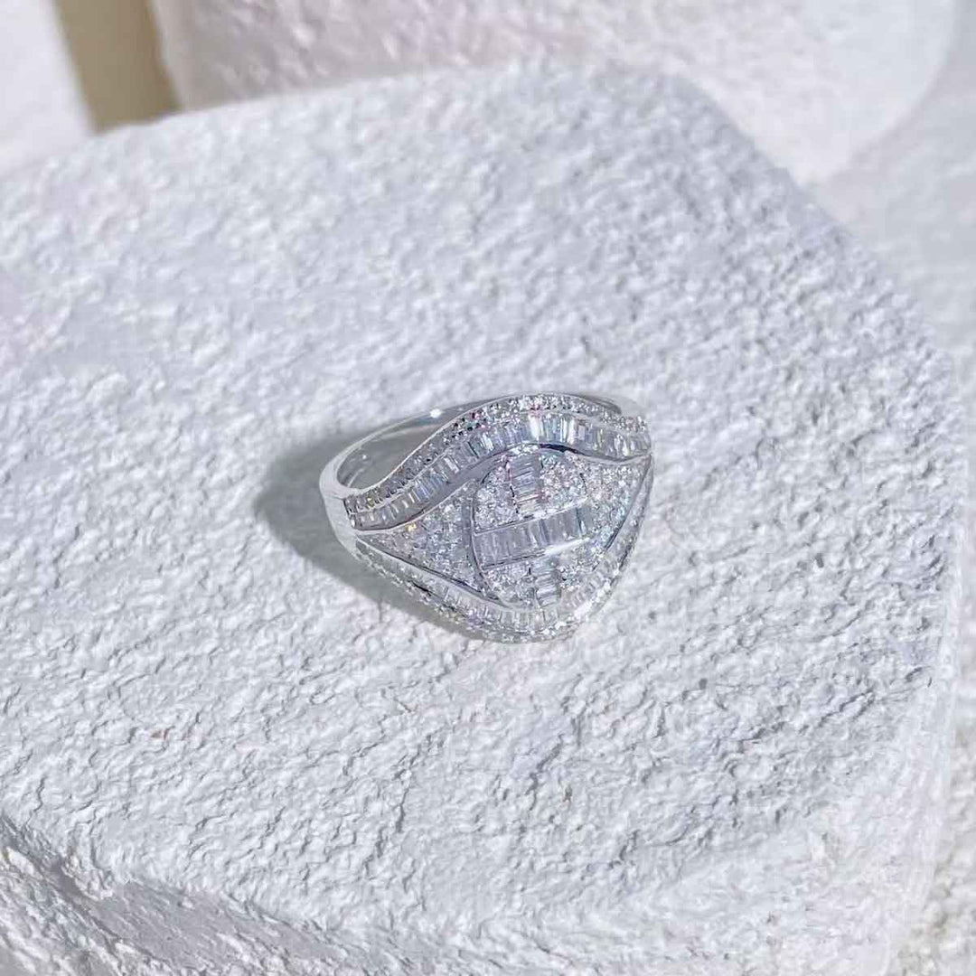 White Diamond Ring D0.96ct 18K, D-E