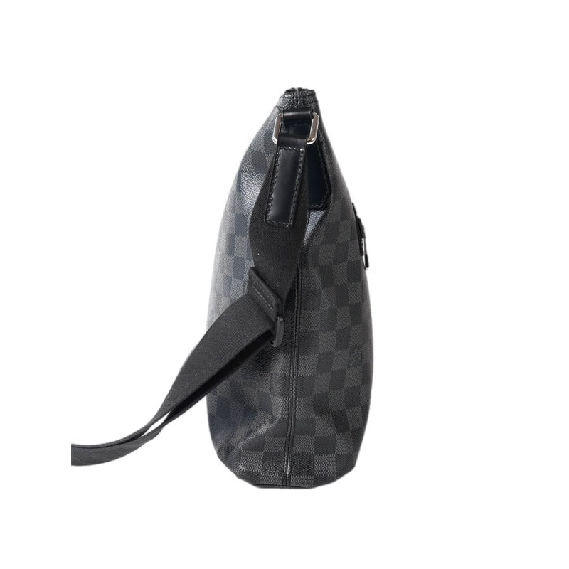 Louis Vuitton Men’s Damier Messenger Bag