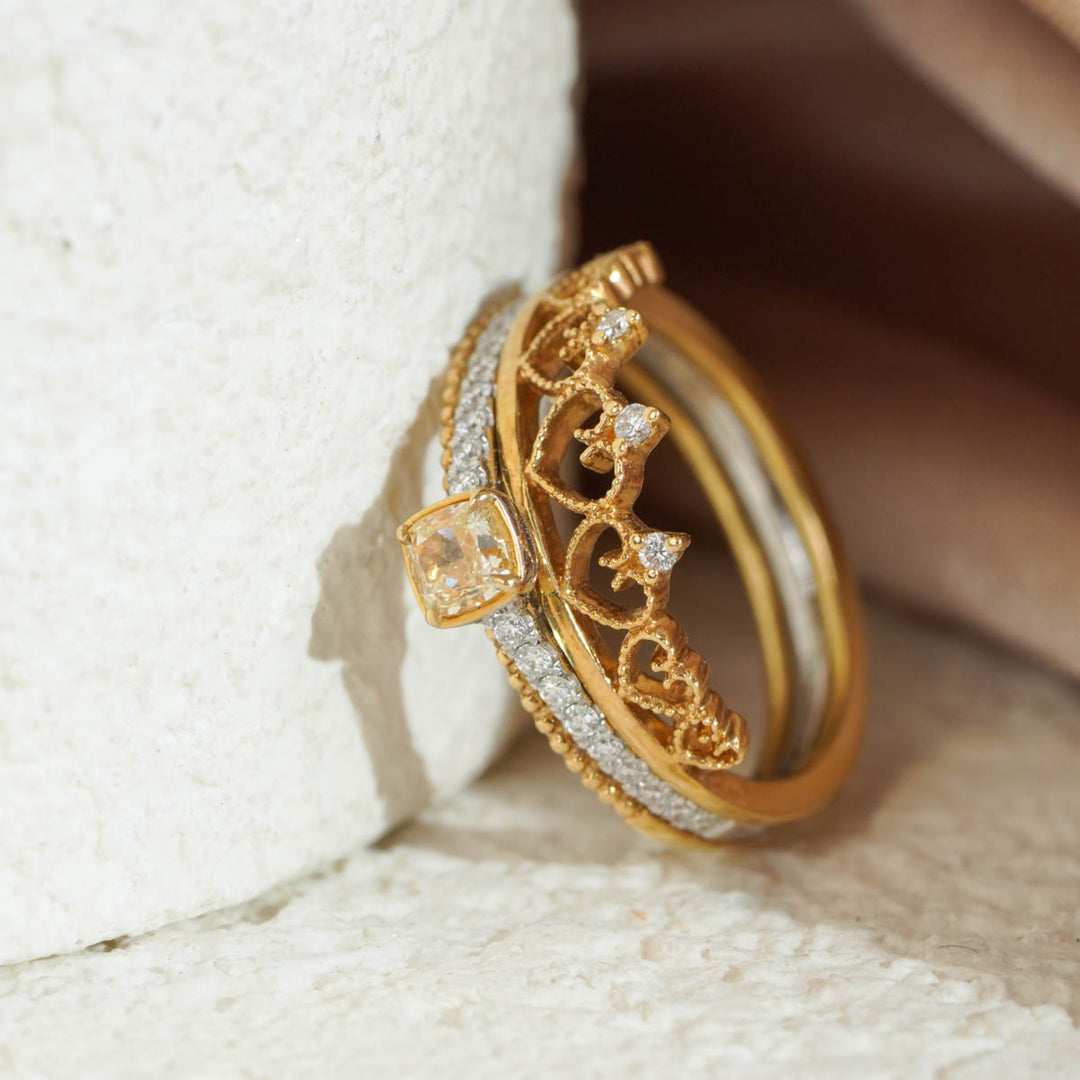 Natural Yellow Diamond Heart Crown Ring 0.335ct White Diamond, 0.175ct, 18K Gold