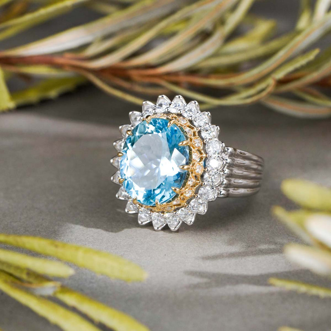 Natural Exceptional Santa Maria Color Aquamarine Stone Ring 5.48ct, Diamond 1.05ct 18K Gold GUILD