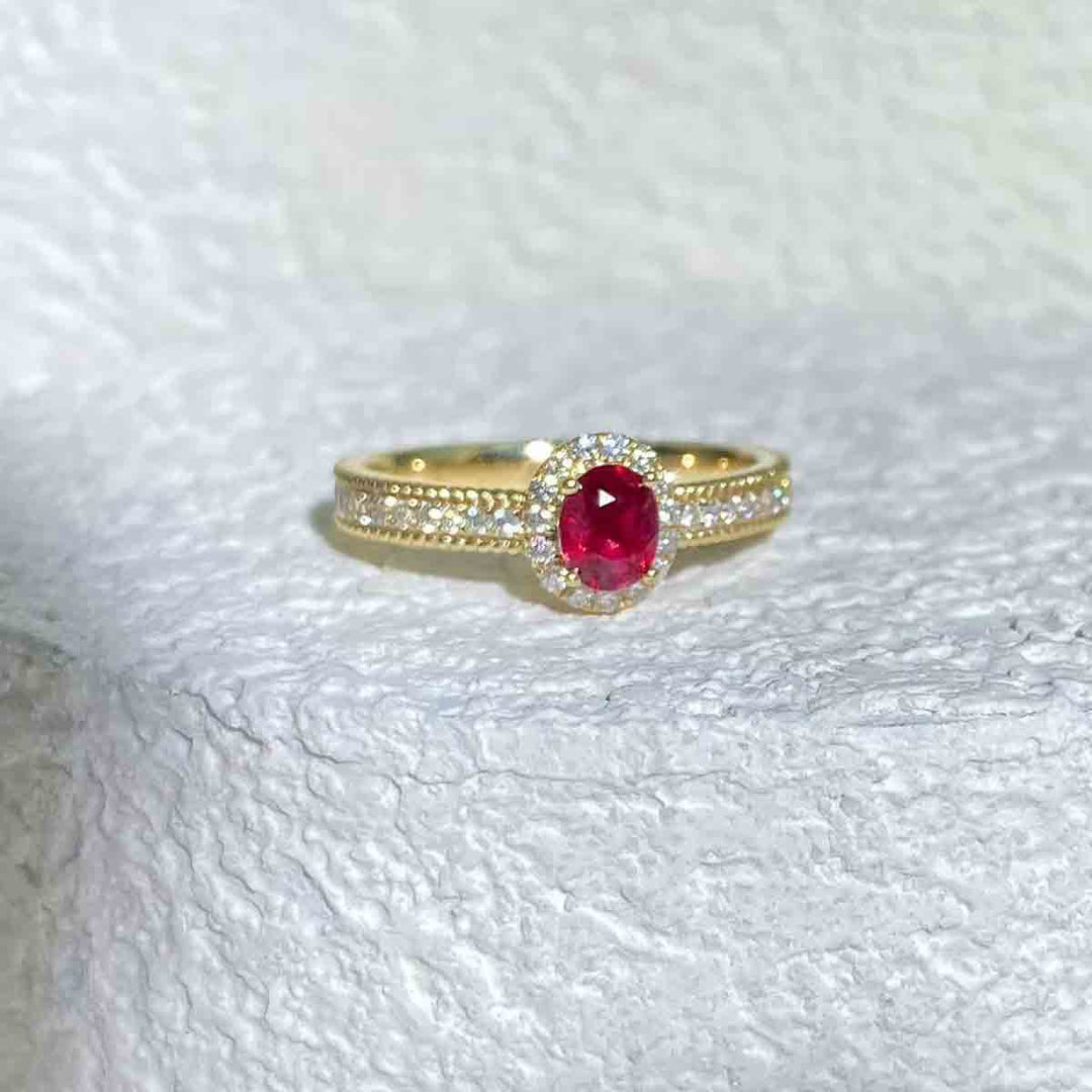 Ruby Ring D0.36ct d0.22ct 18K Yellow Gold, Mozambique Pigeon Blood