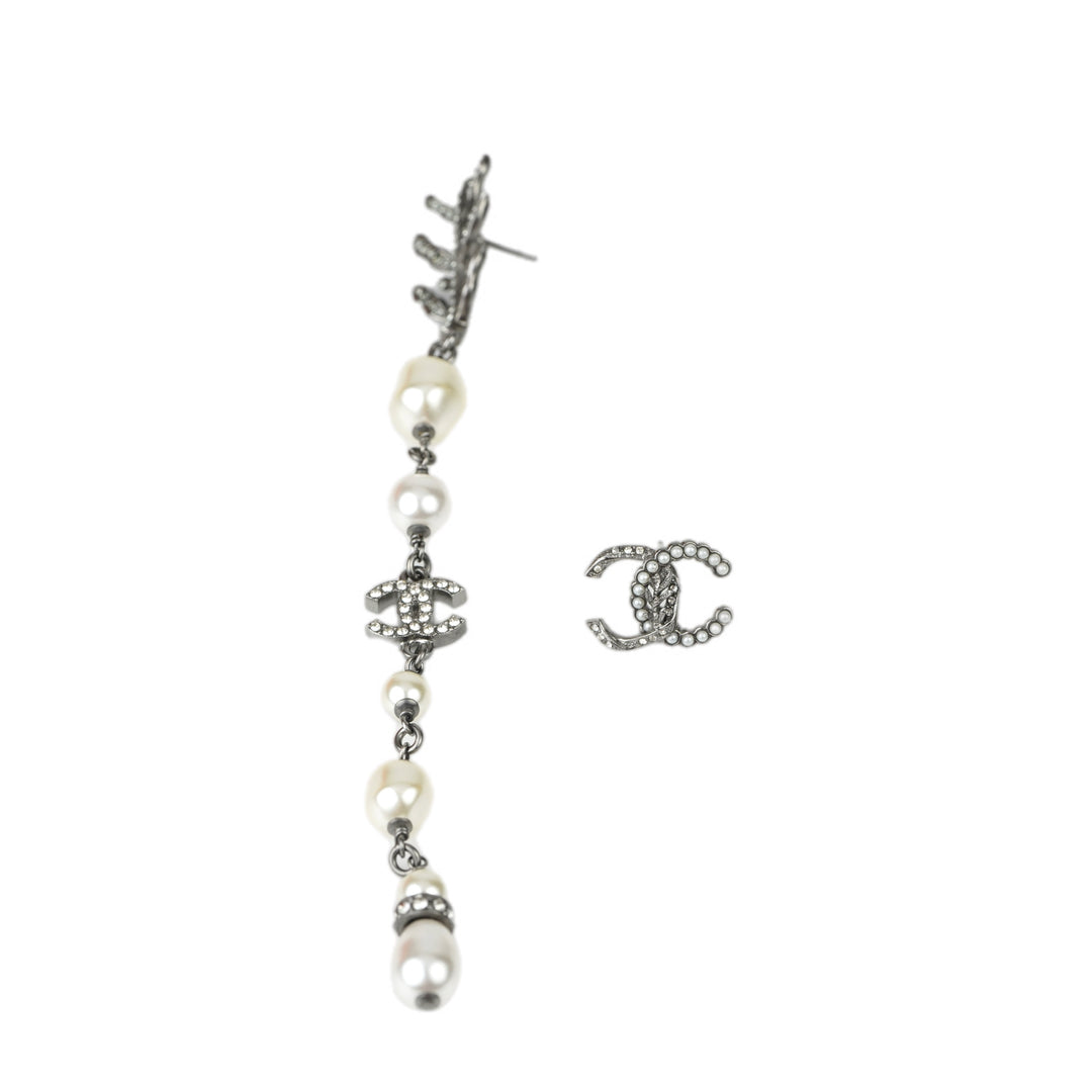 Chanel Forest Leaf CC Logo Pearl Long Drop Earring