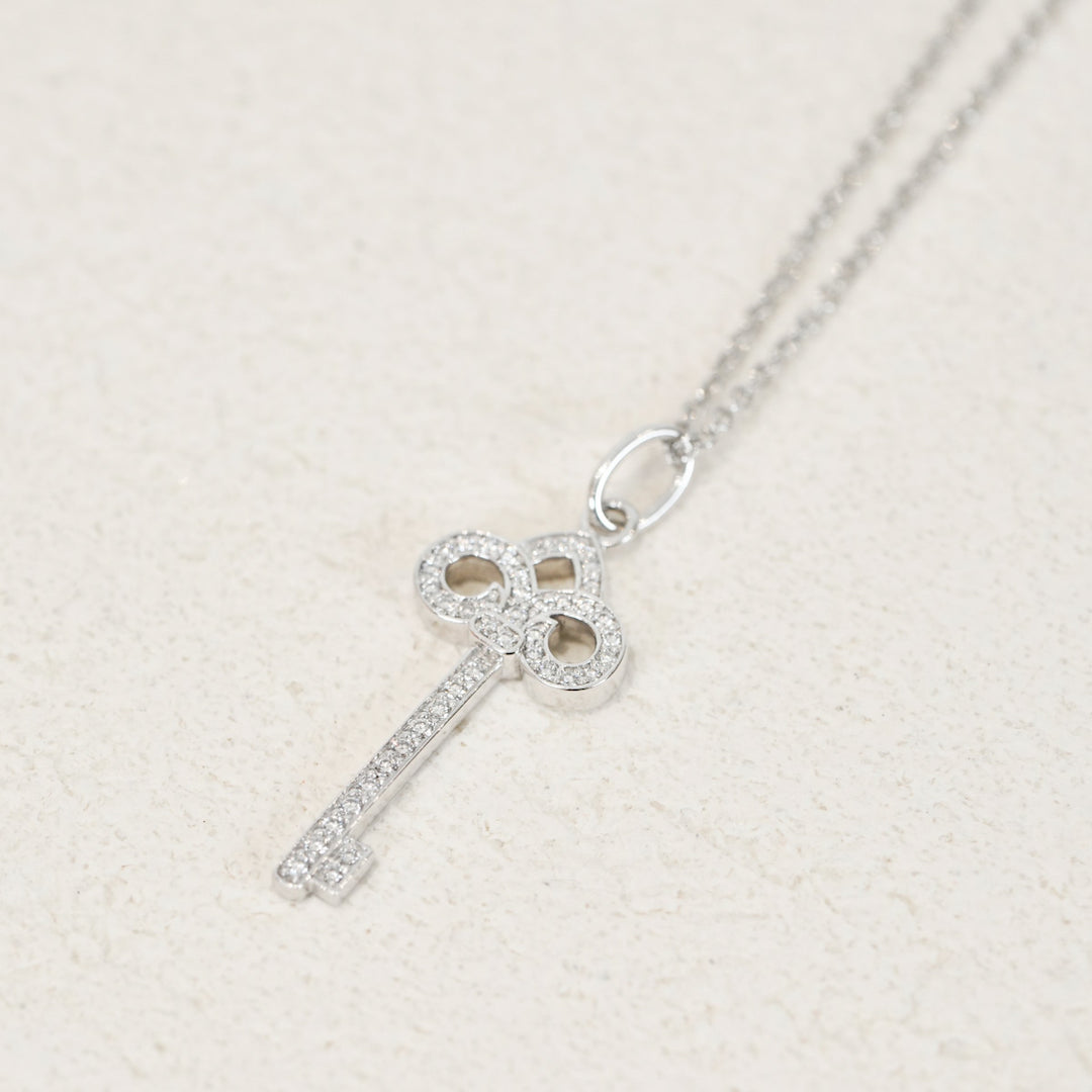 Pre-owned Tiffany Fleurdelis Key Diamonds Pendant With PT 16Inch Chain in White Gold, Platinum - photo 5