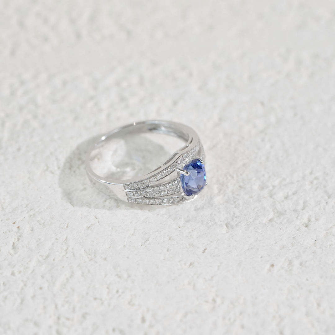 Natural Cornflower Sapphire Diamond Ring D1.56ct d0.34ct. 18K Gold