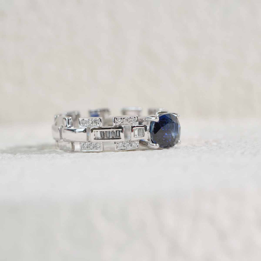 Natural Sapphire Diamond Ring D1.37ct d0.225ct. 18K Gold