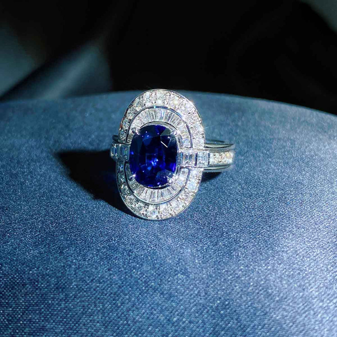 Natural Madagascar Royal Blue Sapphire Ring 4.04ct, Diamond 1.23ct 18K Gold GRS