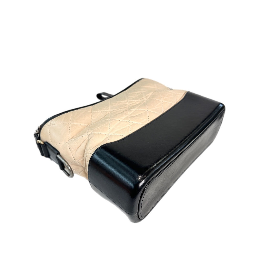 Chanel Gabrielle New Medium Cream/Black