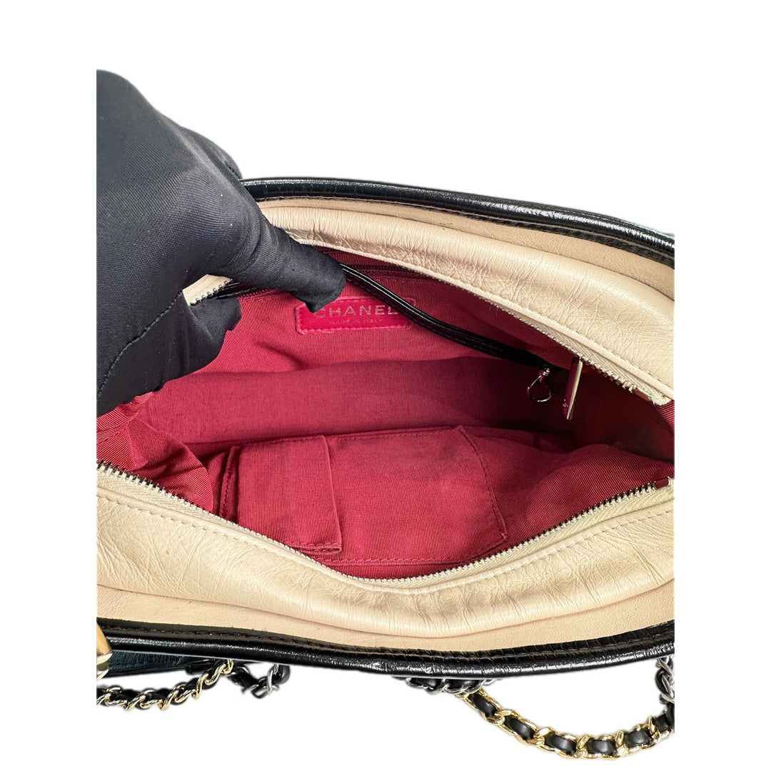 Chanel Gabrielle New Medium Cream/Black