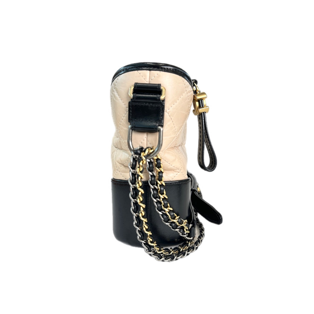Chanel Gabrielle New Medium Cream/Black