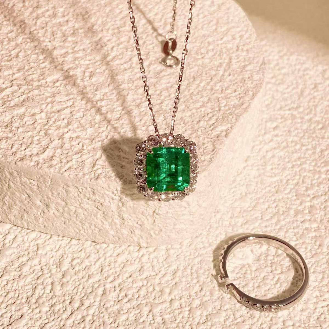 Natural Columbia Emerald Ring D3.22ct d1.24ct. 18K GUILD+GRC Verdant
